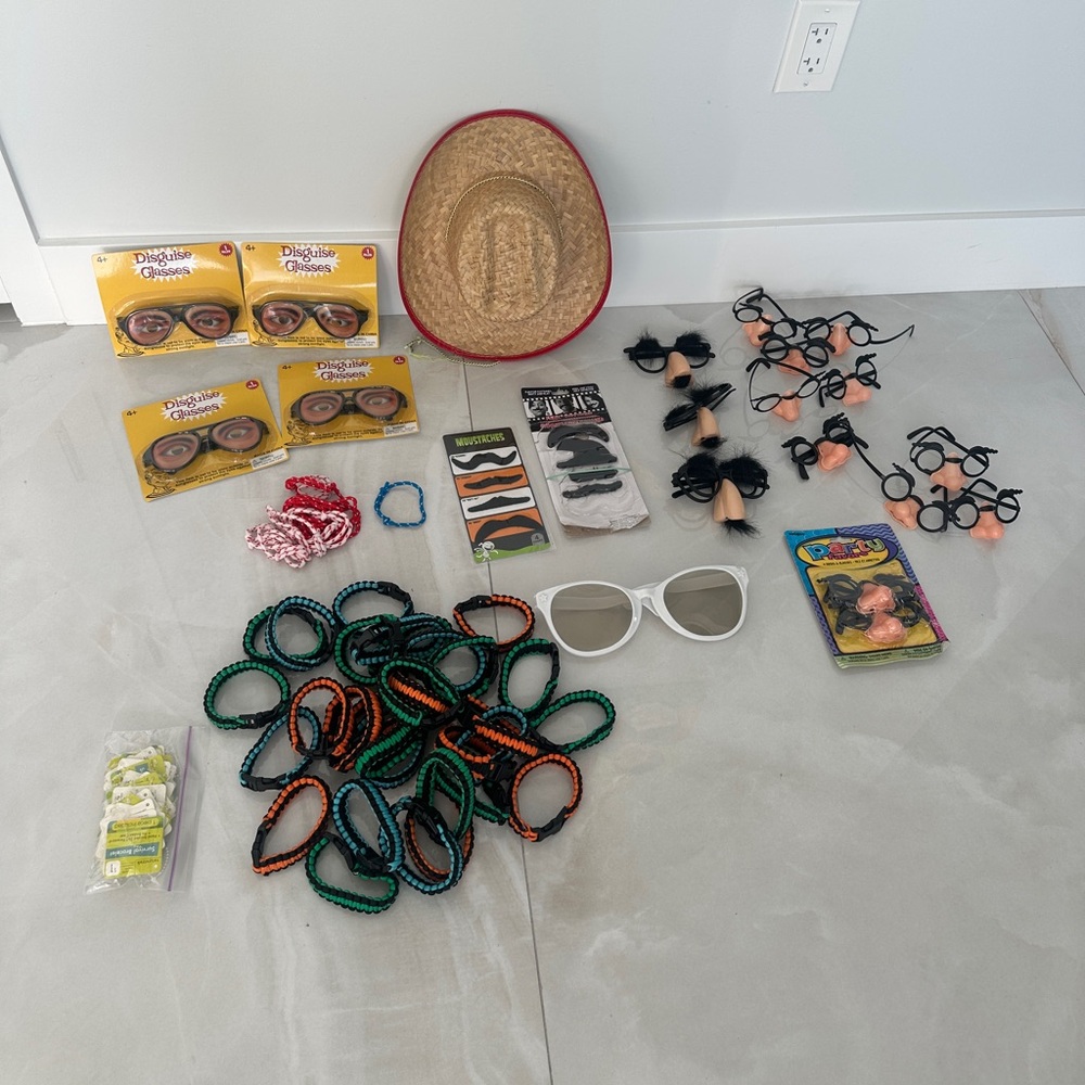 PARTY!! NEW Party Favors, Dress Up Photo Props Funny Glasses Mustaches Bracelets
